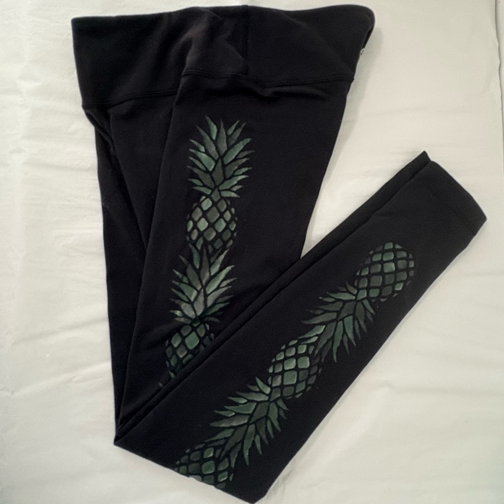 Lululemon Wunder Under Black / Iridescent Pineapple Sz 6 EUC - Picture 7 of 9